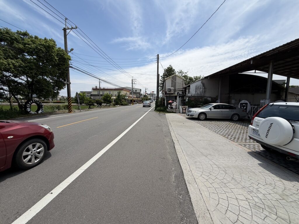 岡聯牧場停車場